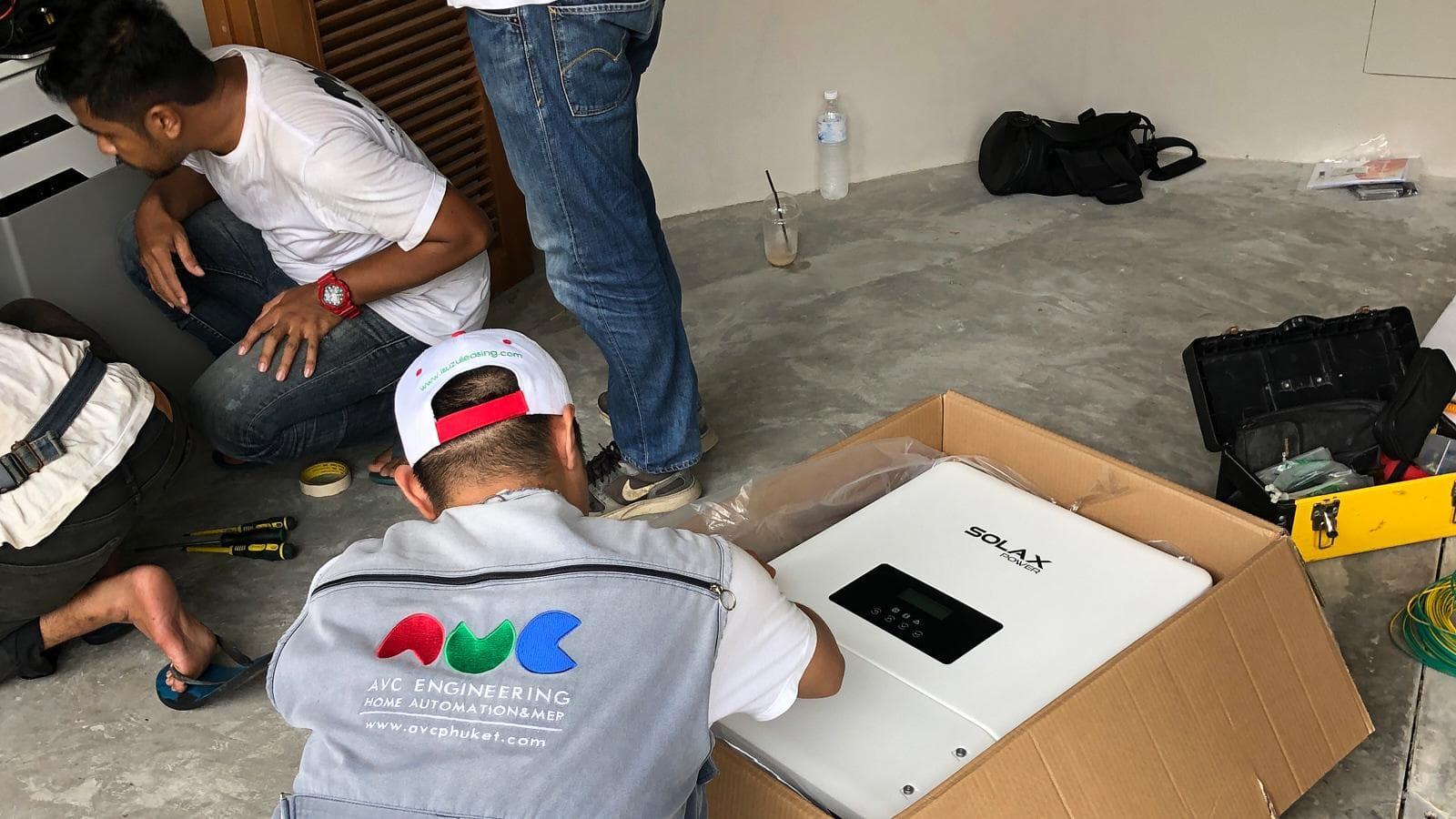 AVC installing solar invertor in Phuket