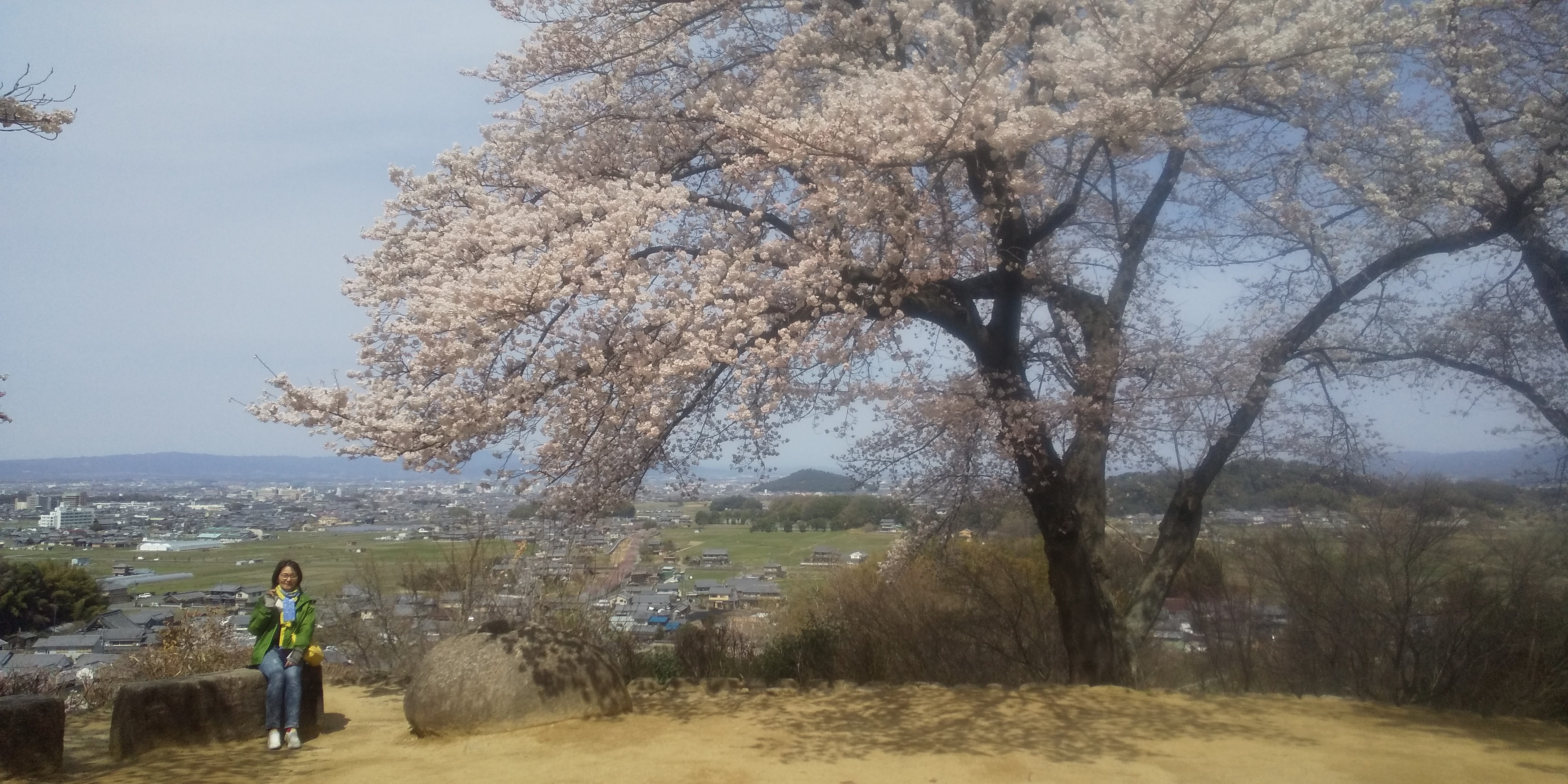 ４月１日　太陽暦　　朔（さく）　太陰暦　始まりの意味が強まる時に