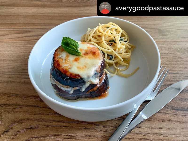 Doesn’t this look amazing? Simon from @averygoodpastasauce certainly knows how to satisfy some taste buds! 
.
Our clients are constantly creating mouth-watering products for everyone to enjoy. Follow our page to keep in the loop! 
.

Posted @withregram • @averygoodpastasauce Look at this beautiful eggplant parmigiana!💜🍆
It is a great way to use a Very Good Tomato Sauce and a delicious idea for your dinner. Quick and easy to make. 
All we did was:
▪️cut the eggplant in rounds, place it on a towel with some salt for 15-20 min
▪️preheat your oven to 400F
▪️sear eggplants in a pan
▪️build your eggplant tower:
 (eggplant->tomato sauce->mozzarella)x3
▪️finish it with some parmesan
▪️put it in the oven for 15 mins or until your eggplant is cooked
▪️while cooking prepare your side dish (we choose spaghetti aglio e olio)
▪️enjoy!

#northshoreeats #yvreats #averygoodpastasauce #shoplocalnorthvan
#smallbatch #shoplocalyvr #bcbuylocal #vancouverfarmersmarkets#HastingsParkFM
#BCFarmersMarkets #portmoodyfarmersmarket #northshore #northvancouver #lonsdaleave #lonsdalequay #vancouverfoodie #eatlocal #pastamasta