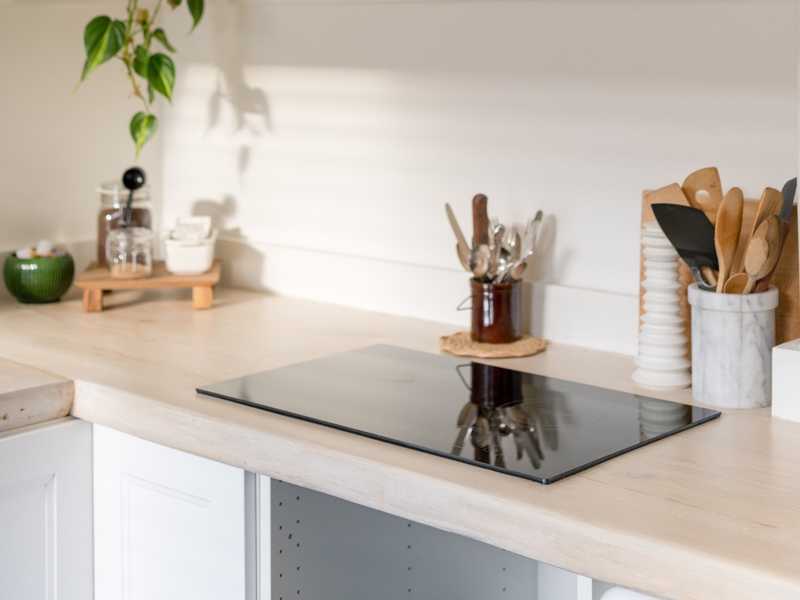 Induction vs. Gas Stoves Carbon Switch