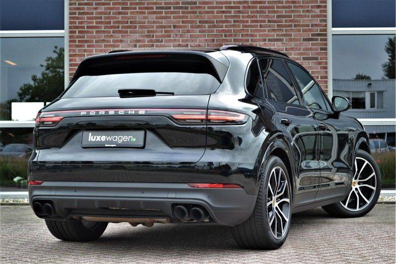 Porsche Cayenne 2.9 S 441pk Pano Luchtv Trekh Adp-zetels PDLS 21inch afbeelding 2