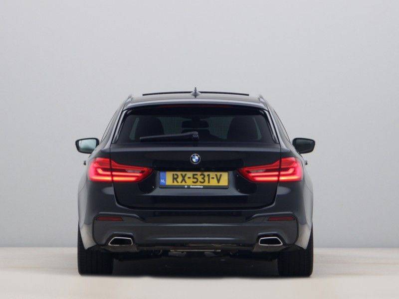 BMW 5 Serie Touring 540i xDrive High Executive afbeelding 10