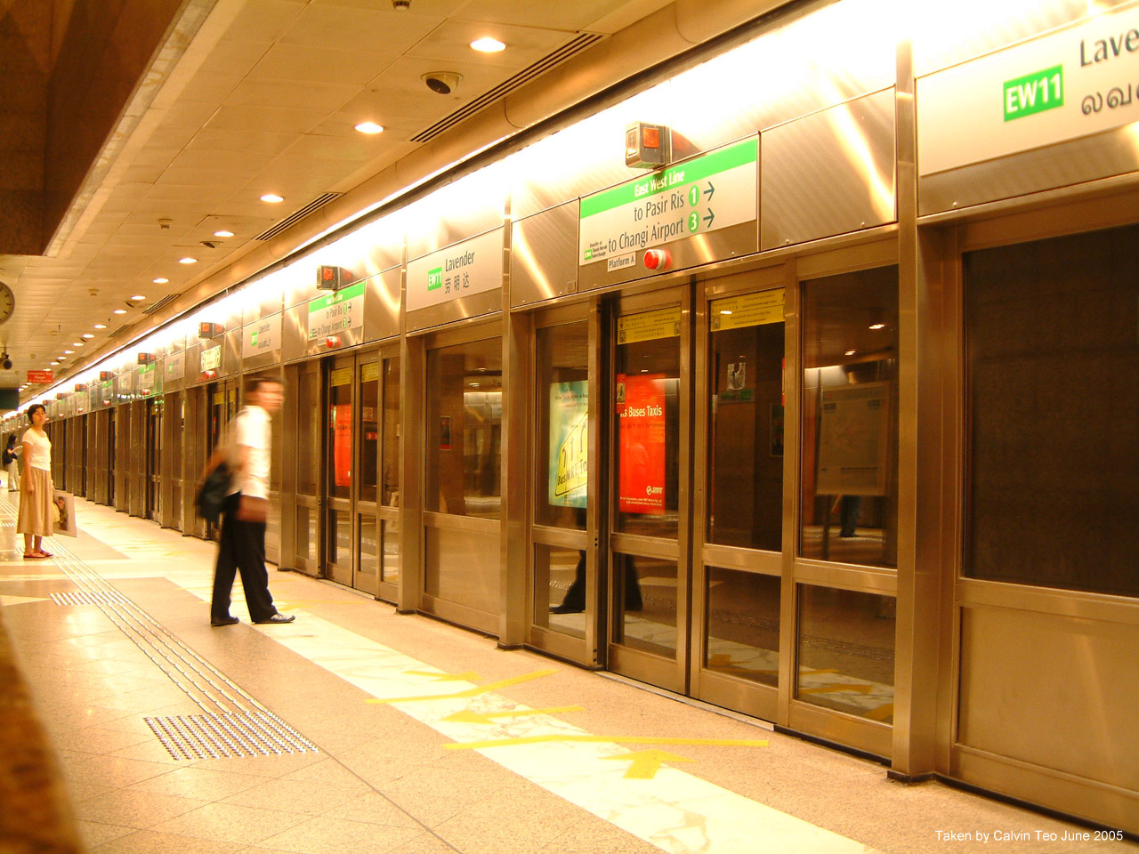 East west Green Line Singapore EW11 Lavender MRT Station