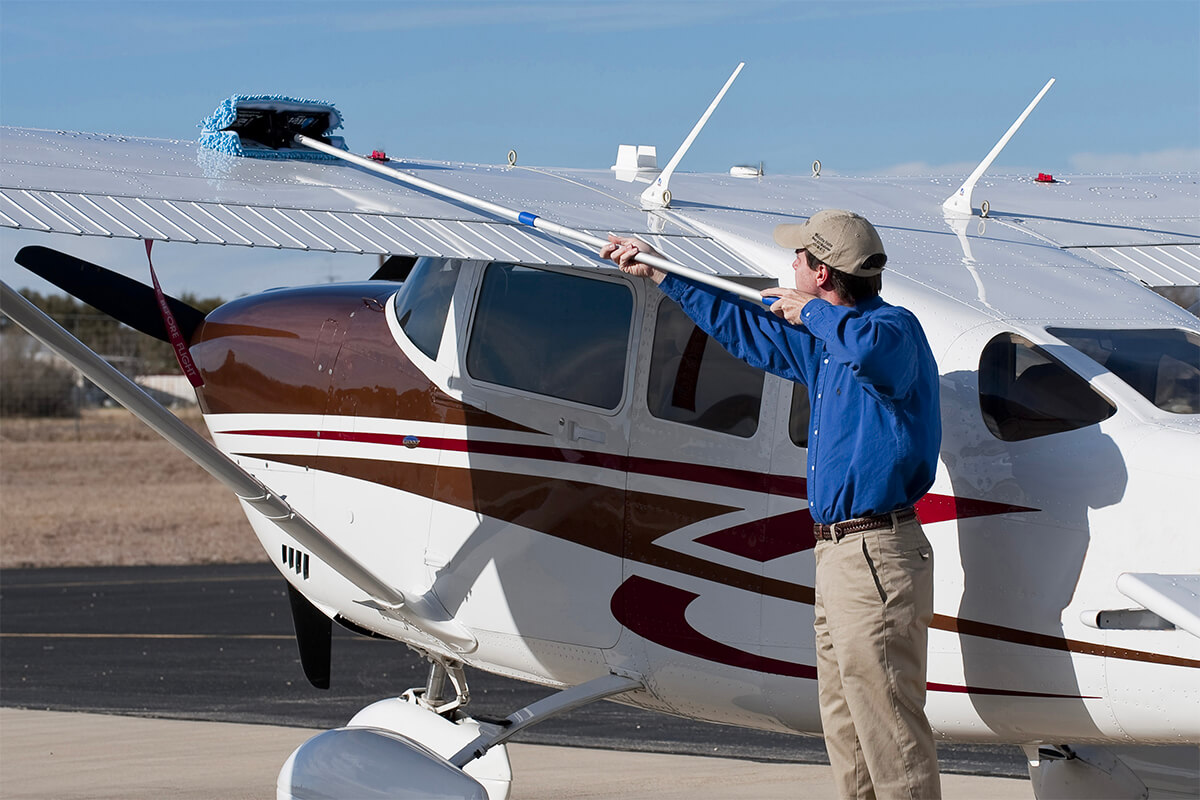 Aircraft cleaning and detailing within 2 hours of Dallas Fort Worth Texas