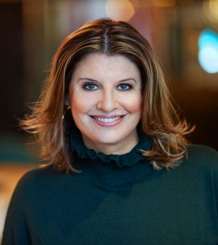 Simona Ahrnstedt