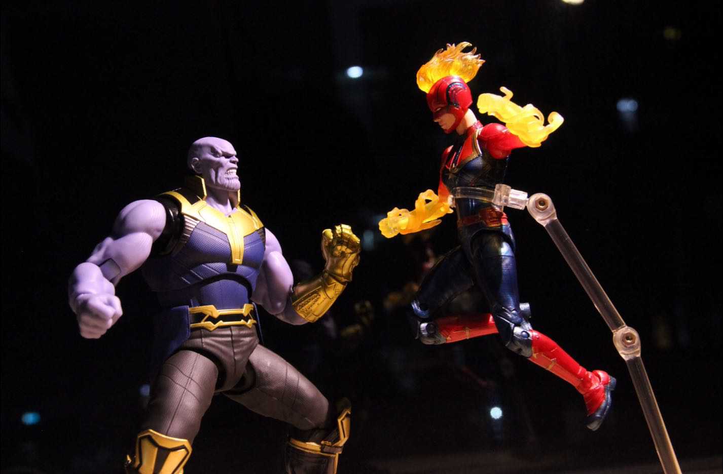 Captain Marvel vs Thanos