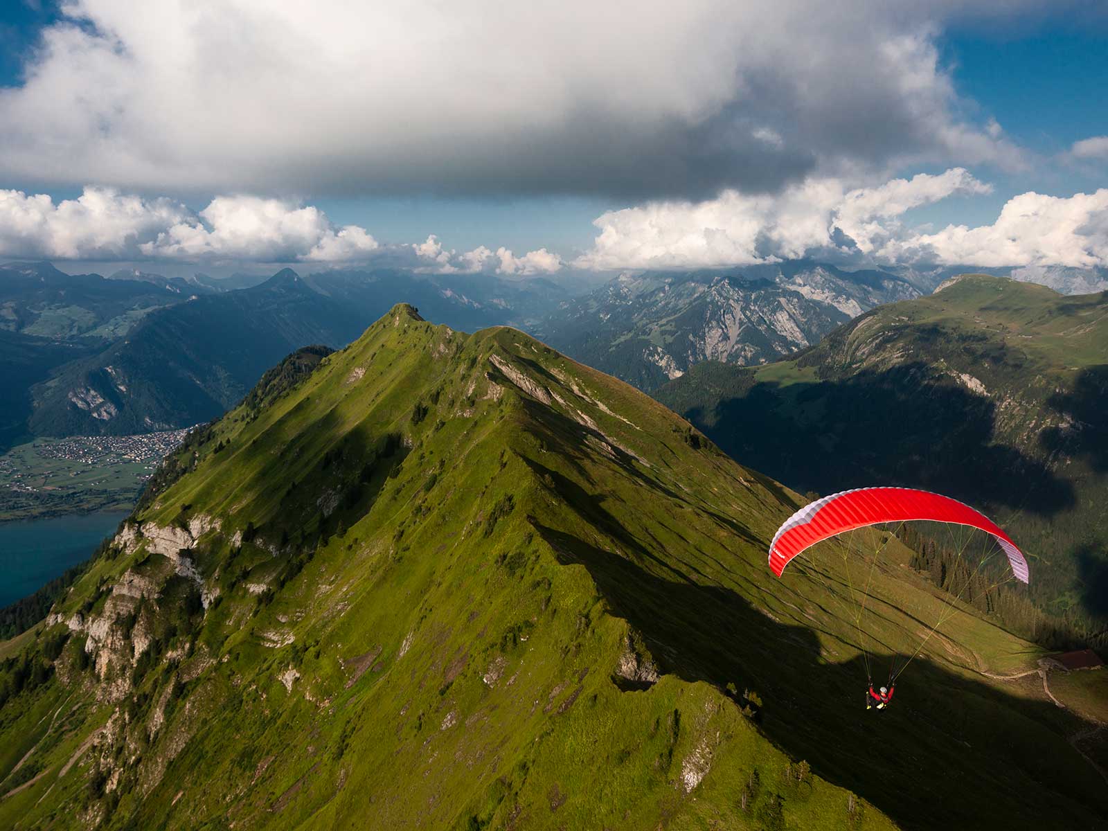 Atlas 2: easy intermediate paraglider