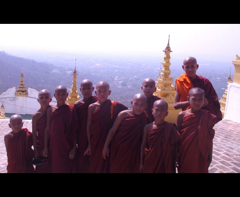 Burma Monks 4
