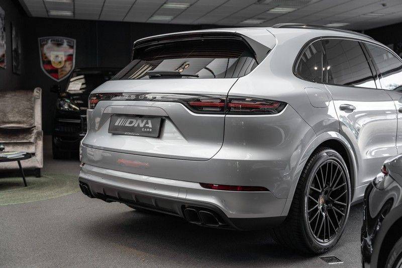 Porsche Cayenne Turbo Pano Bose Keyless Adaptive Cruise Control afbeelding 7