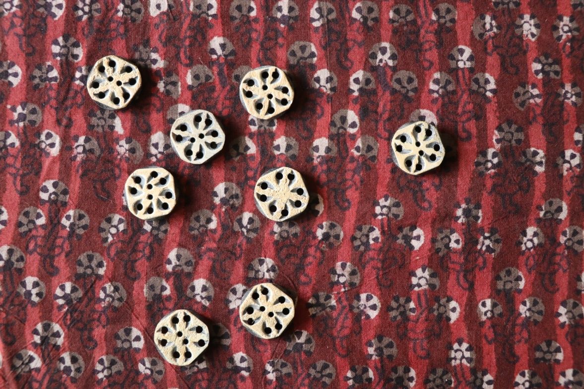 Natural buttons - Jai Texart - Bagru - Jaipur- Sanganer. Hand Block printed textiles and apparels