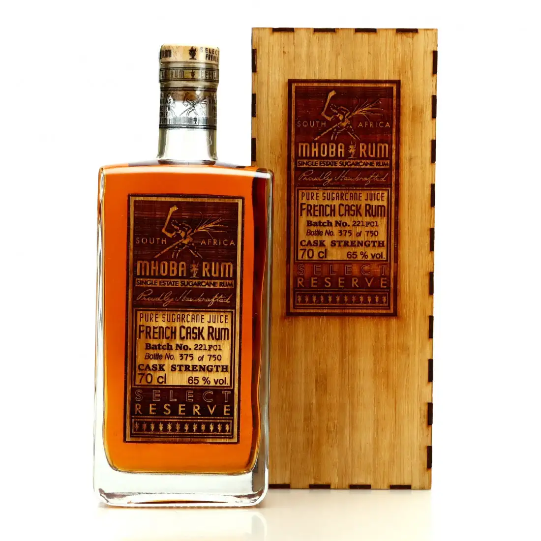 Image of the front of the bottle of the rum Select Reserve French Cask Rum (LMDW)
