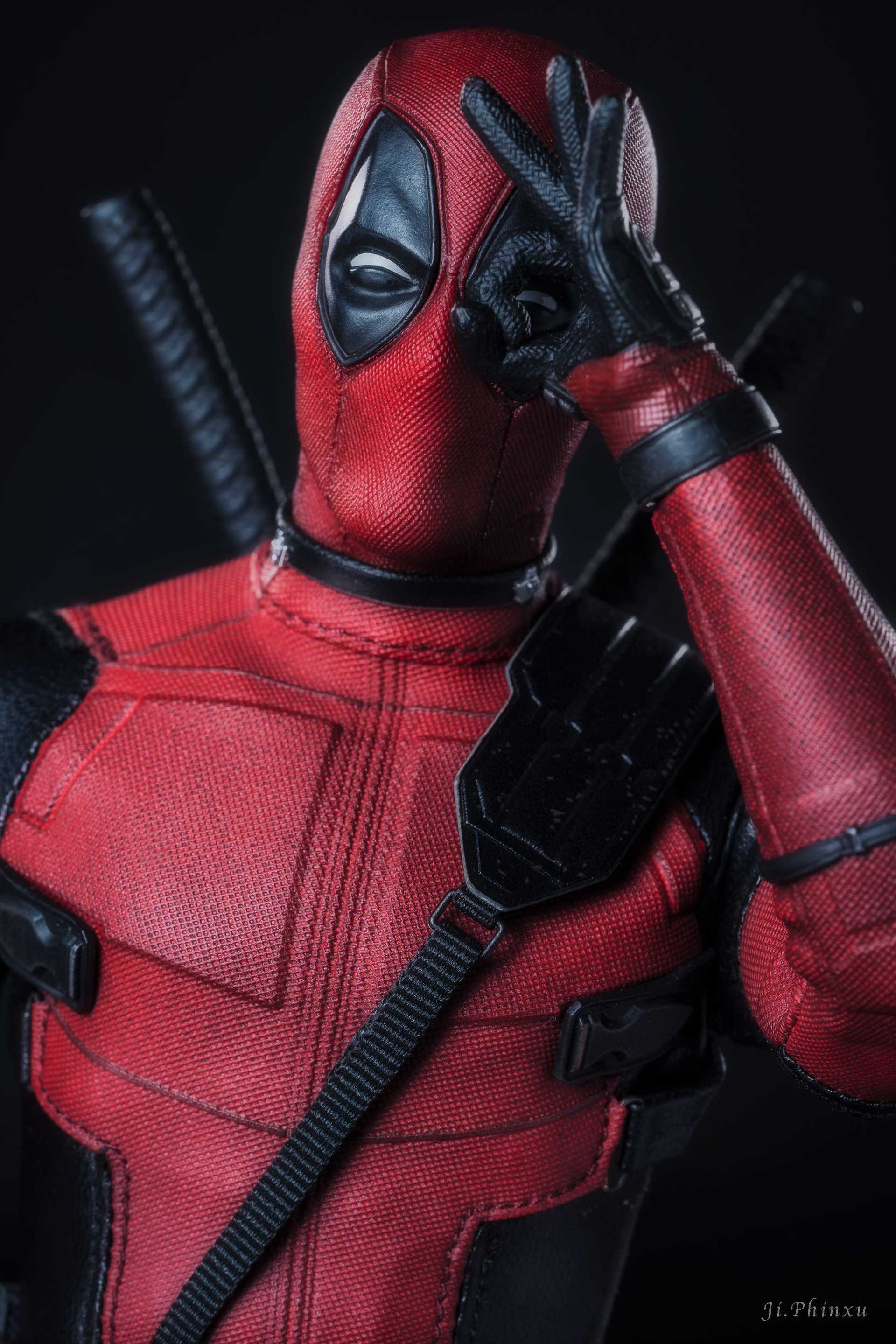 Deadpool 2 Deadpool 1/6th Scale Collectible Figure