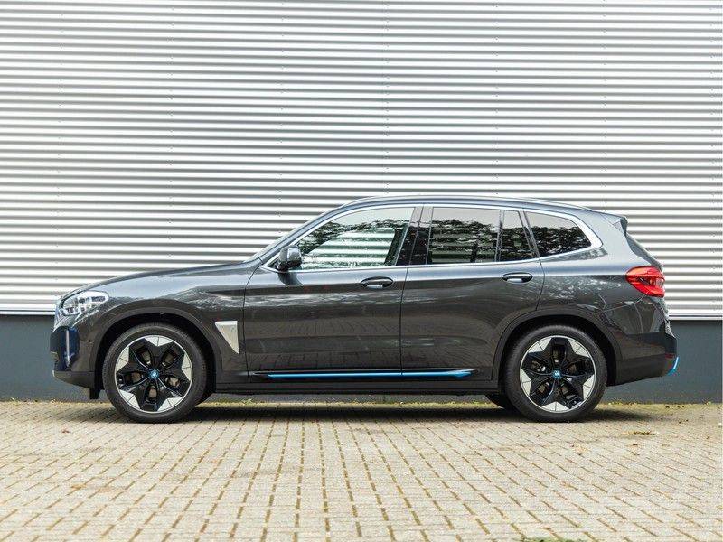 BMW iX3 High Executive - Trekhaak - Direct Beschikbaar! afbeelding 7