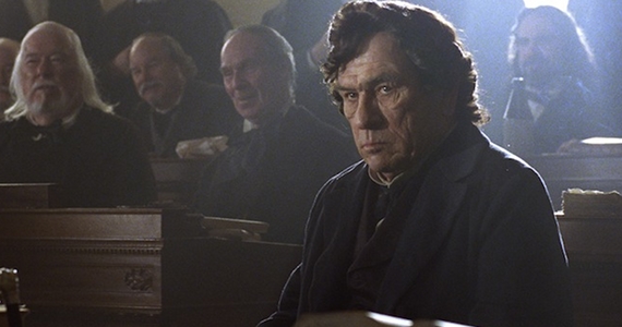 Tommy Lee Jones como Thaddeus Stevens