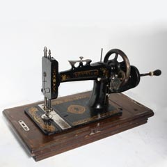 Photo Gallery Of Antique Sewing Machines