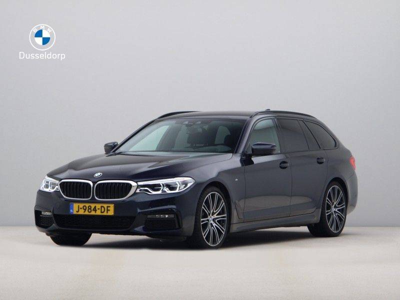 BMW 5 Serie 520i Touring High Exe M-Sport afbeelding 1