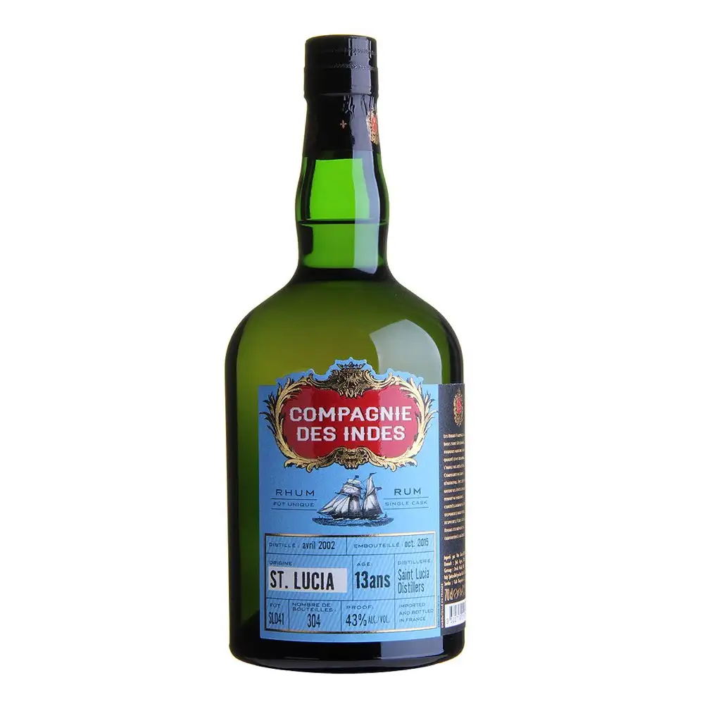 Image of the front of the bottle of the rum St. Lucia