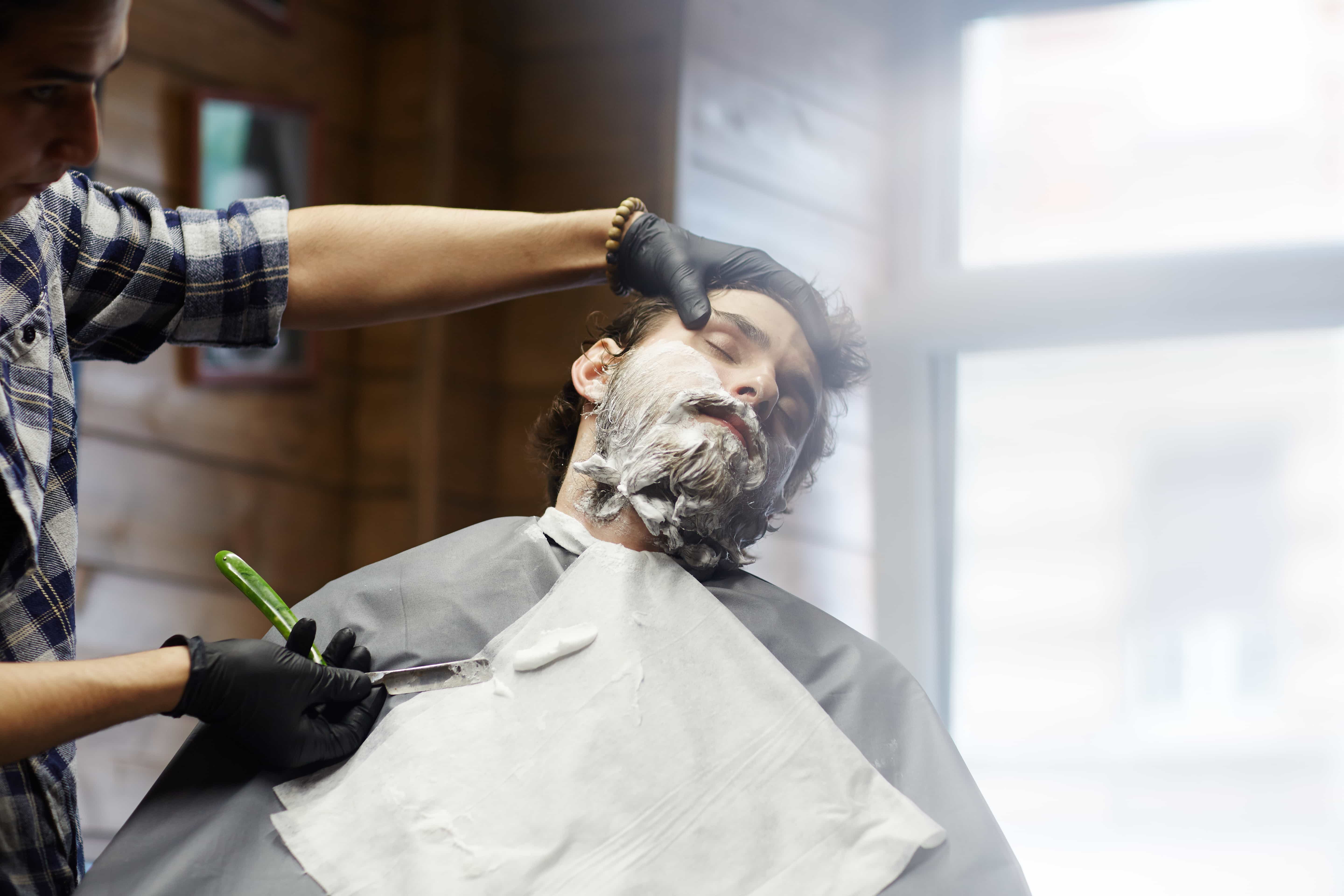 5 advantages why you should visit barbershop