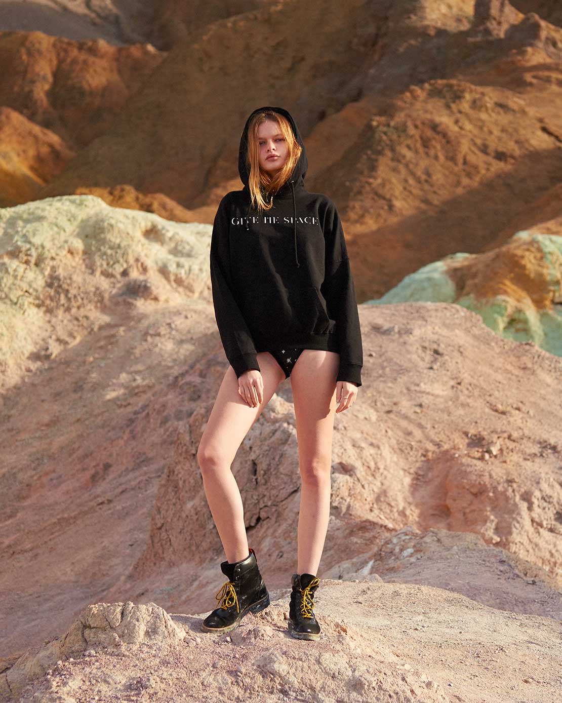 GIVE ME SPACE - hoodie Statement