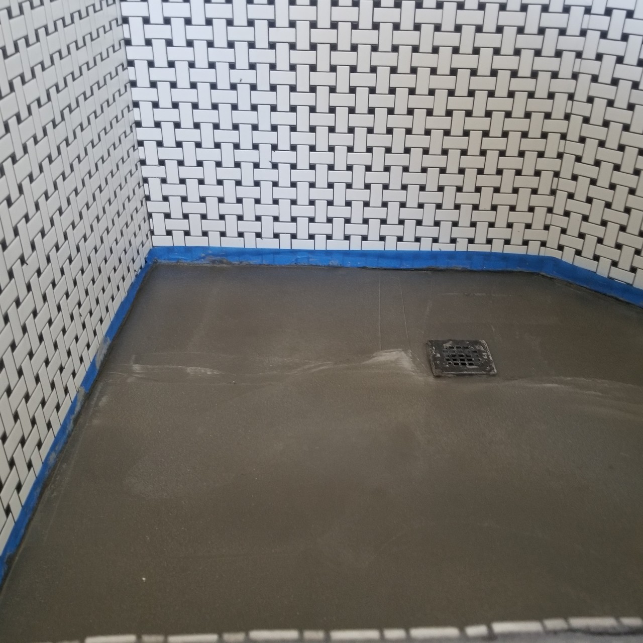 tiling-custom-bathtub-shower-tiles--tiling-02