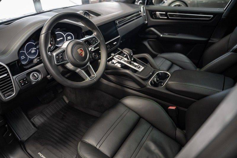 Porsche Cayenne Coupé Hybrid Sport Design Porsche Exclusive 3.0 E-Hybrid afbeelding 7