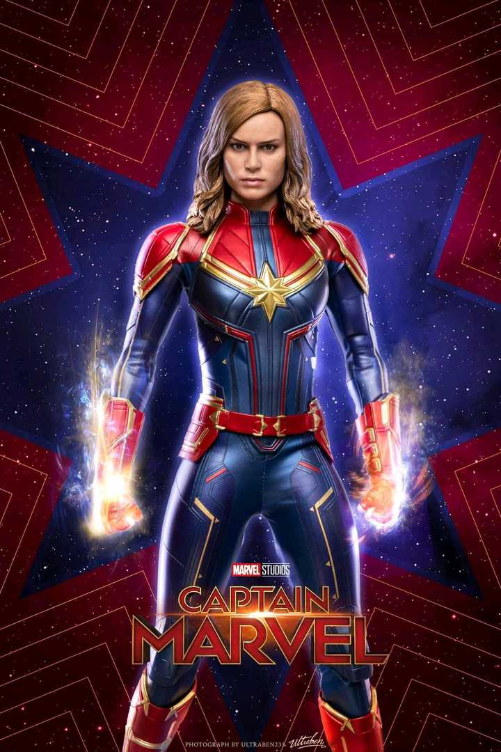 Hot Toys Captain Marvel 1/6 Action Figure