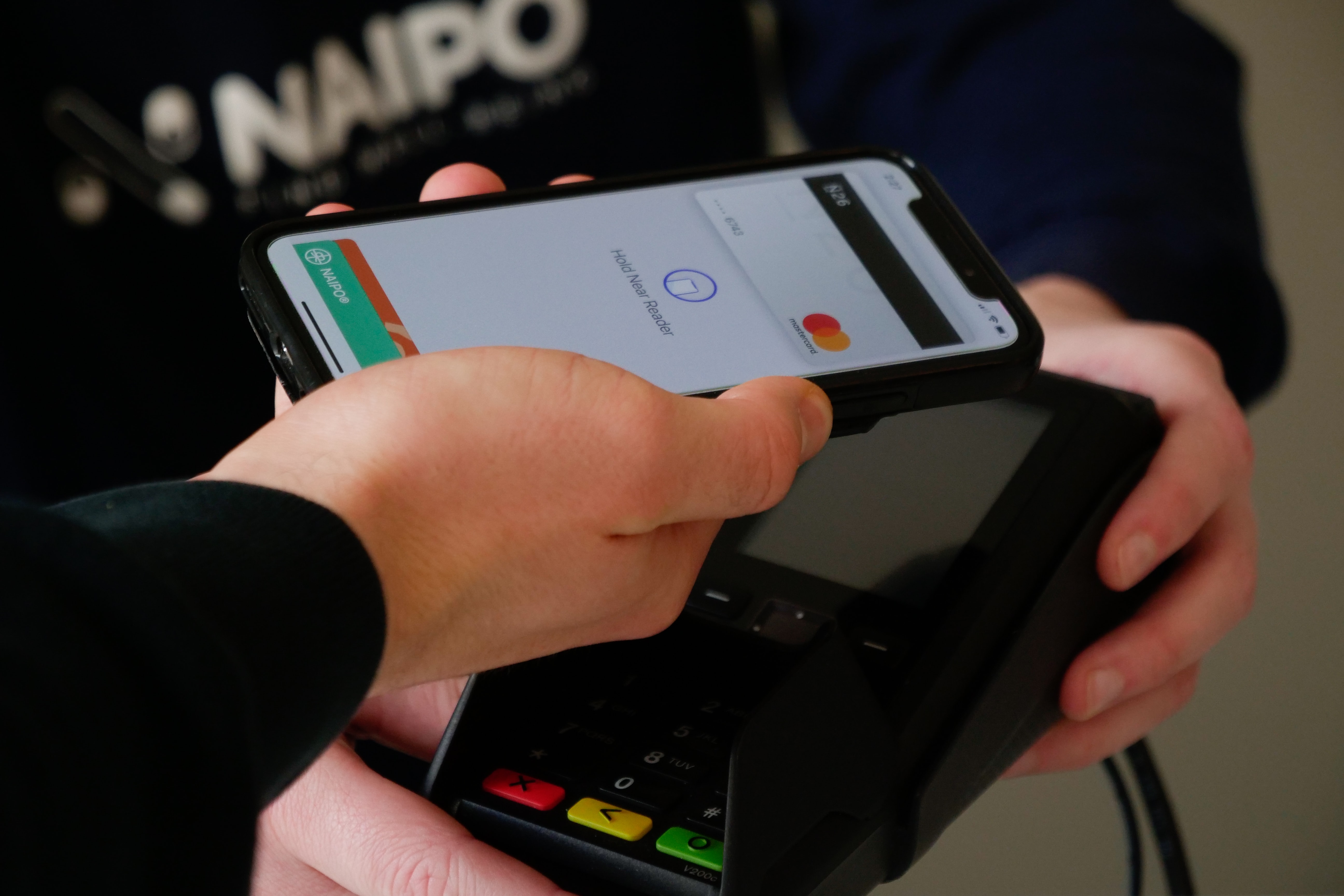 paying for car wash with mobile apple pay