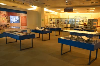 A photo showing an overview of the National Library Donors' Gallery.