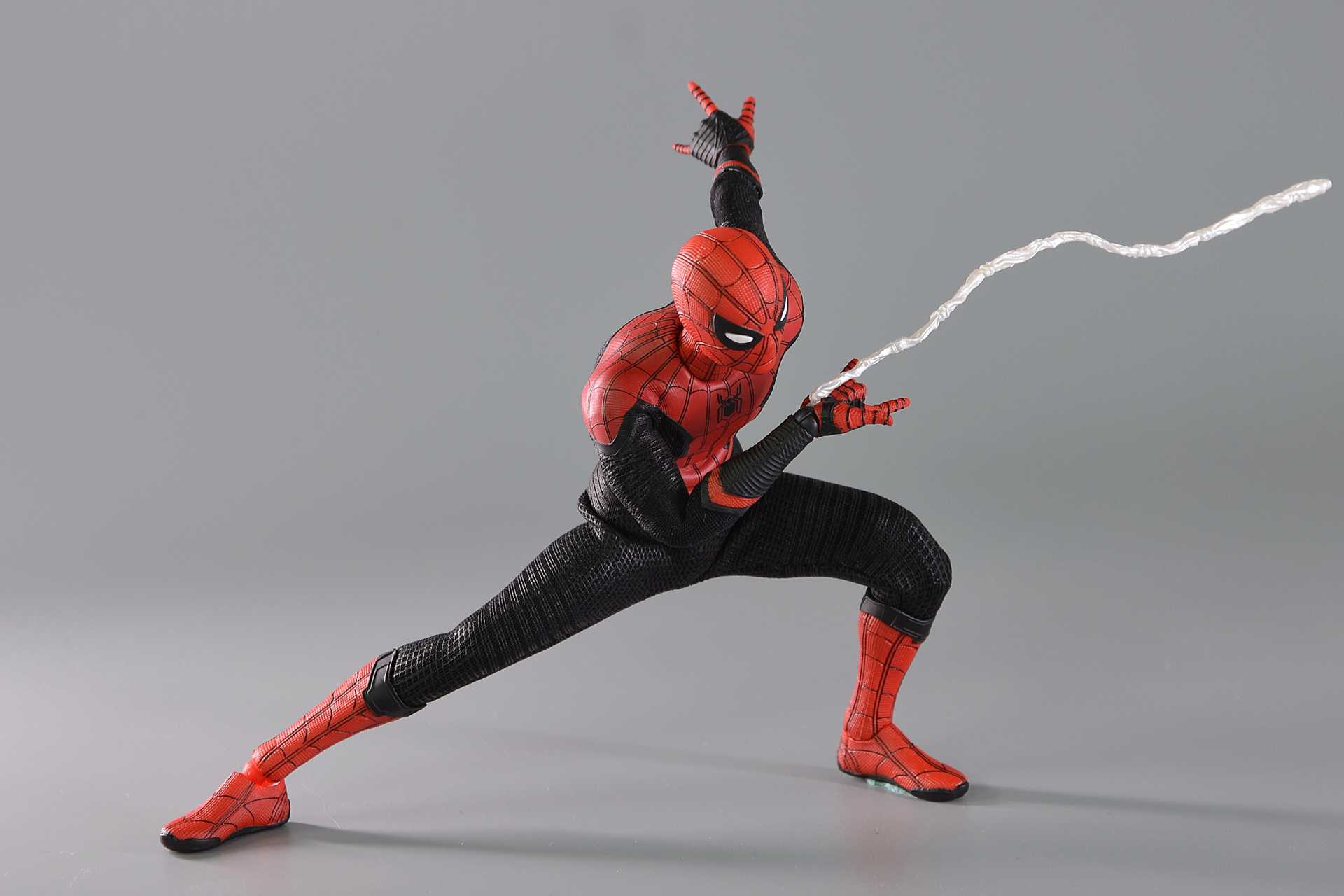 Spider-Man Far From Home Deluxe Edition 1/12 Figure