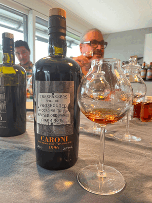 caroni_bottle_4