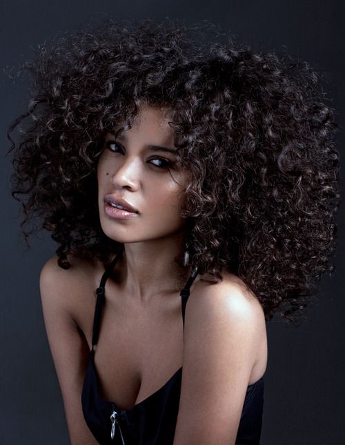 How To Keep Curls Moisturized
