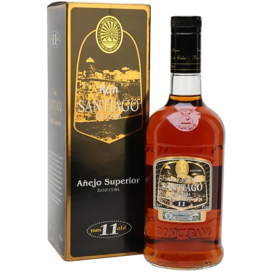 Image of the front of the bottle of the rum Añejo Superior 11 Años