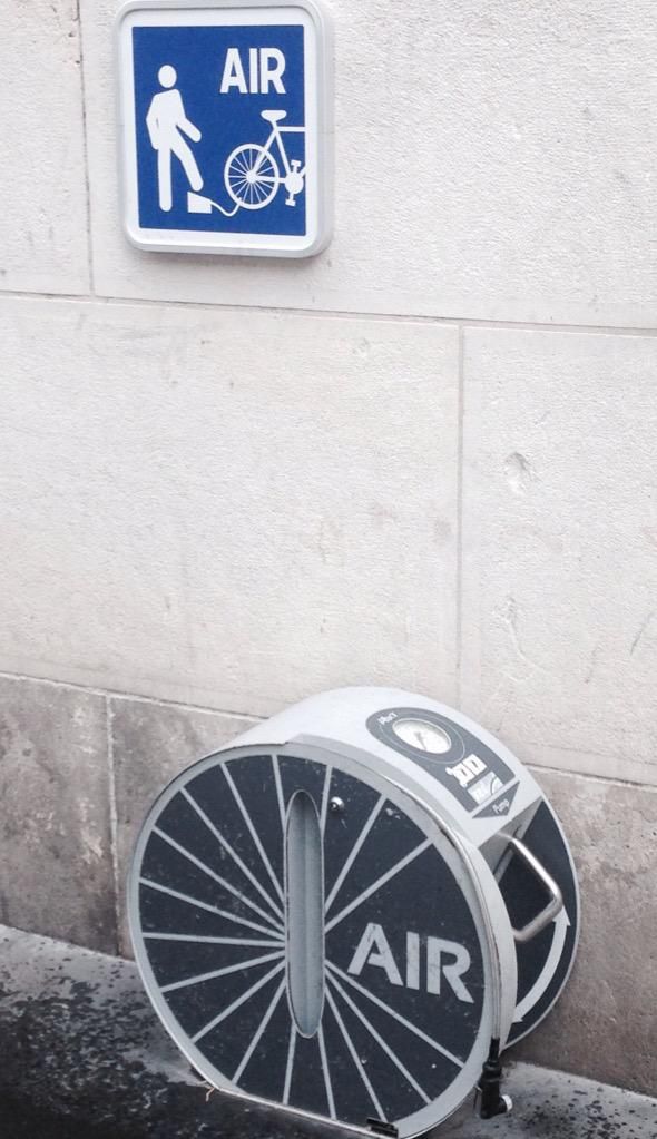 oh my god twitter doesn’t include alt text from images in their API