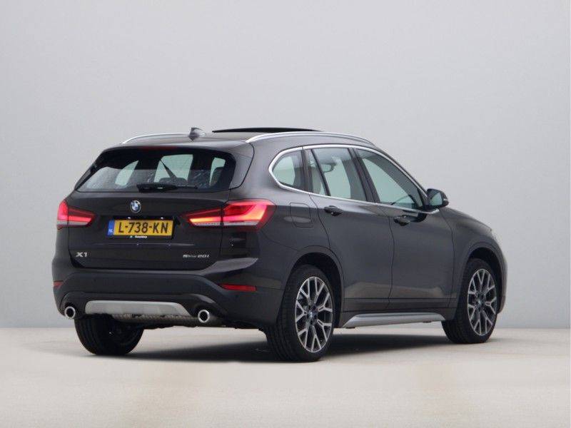 BMW X1 sDrive20i High Executive xLine afbeelding 9