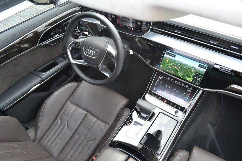 Audi A8 55 TFSI Massage / Head Up / Nachtzicht afbeelding 11