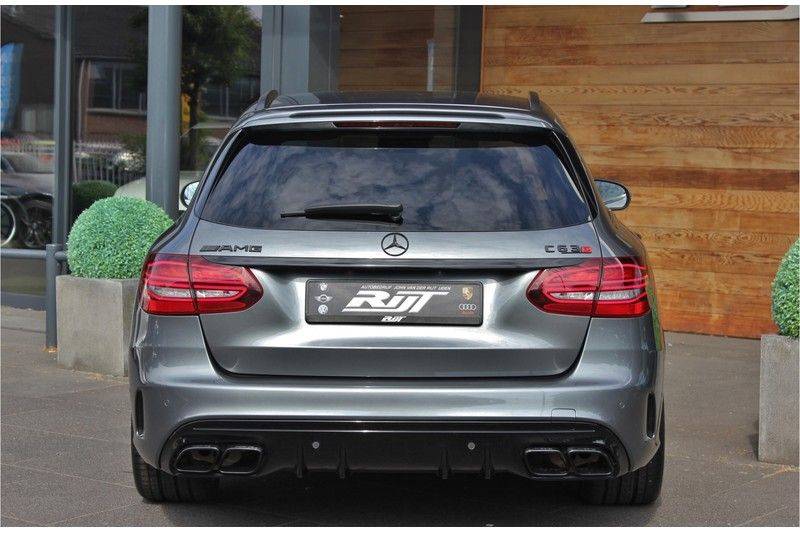 Mercedes-Benz C-Klasse C63 AMG 4.0 V8 Estate 476pk! **360°Camera/Burmester/Spoorassistent** afbeelding 8