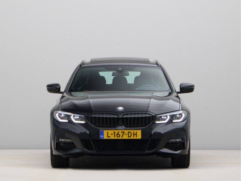 BMW 3 Serie Touring 320e High Executive Model M Sport afbeelding 6