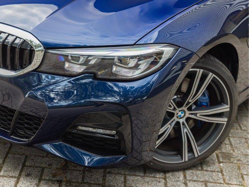 BMW 3 Serie 330e M-Sport - Individual - Dak - ACC - Harman Kardon - Trekhaak afbeelding 8