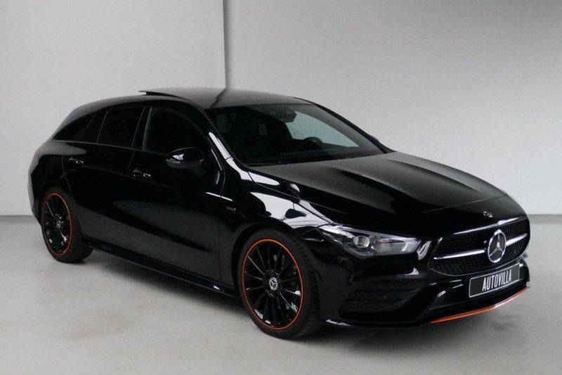 Mercedes-Benz CLA-Klasse Shooting Brake 200 d /// AMG Edition 1 Nightpakket - Sfeer verlichting afbeelding 3