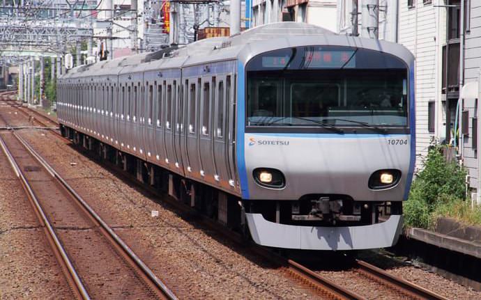10000系