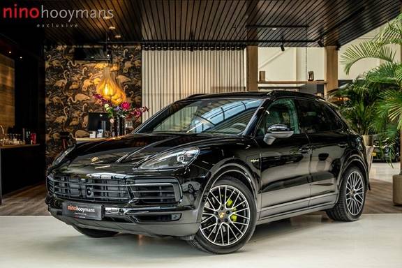 Porsche Cayenne 3.0 E-Hybrid | Panorama | Memory | 360 gradencamera | Sport Chrono | DAB