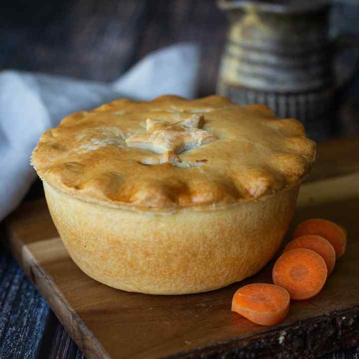 Buy Steak and Stilton Pie Online | Mud Foods