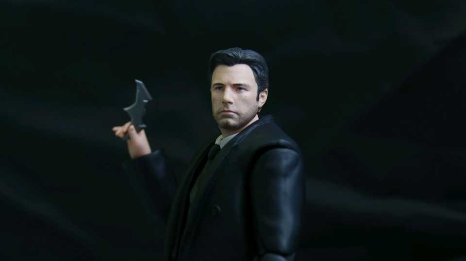 Mafex Justice League Ben Bruce Wayne