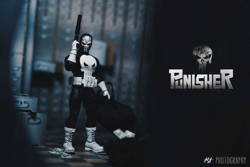Punisher With Paper Scene