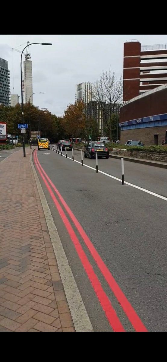 oh my god twitter doesn’t include alt text from images in their API