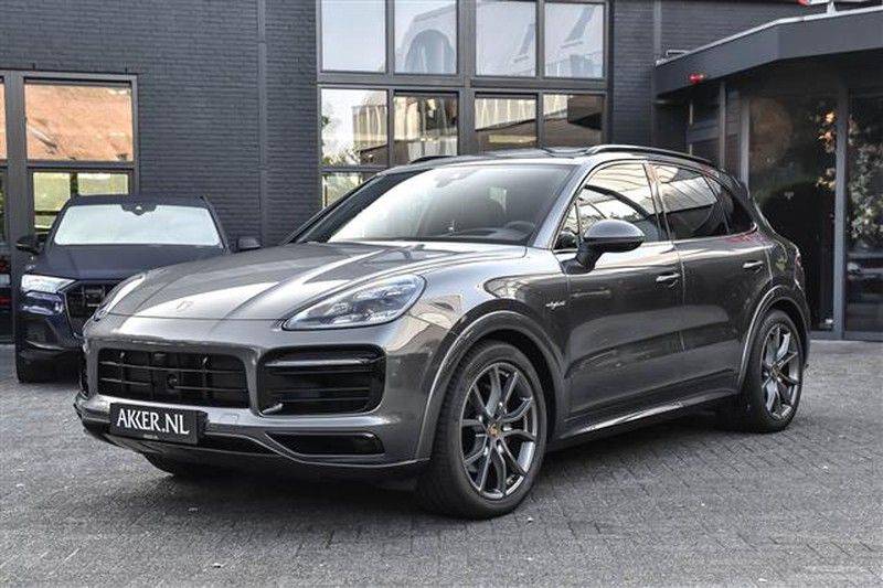 Porsche Cayenne E-HYBRID SPORTDESIGN+PANO.DAK+4WSTURING afbeelding 10