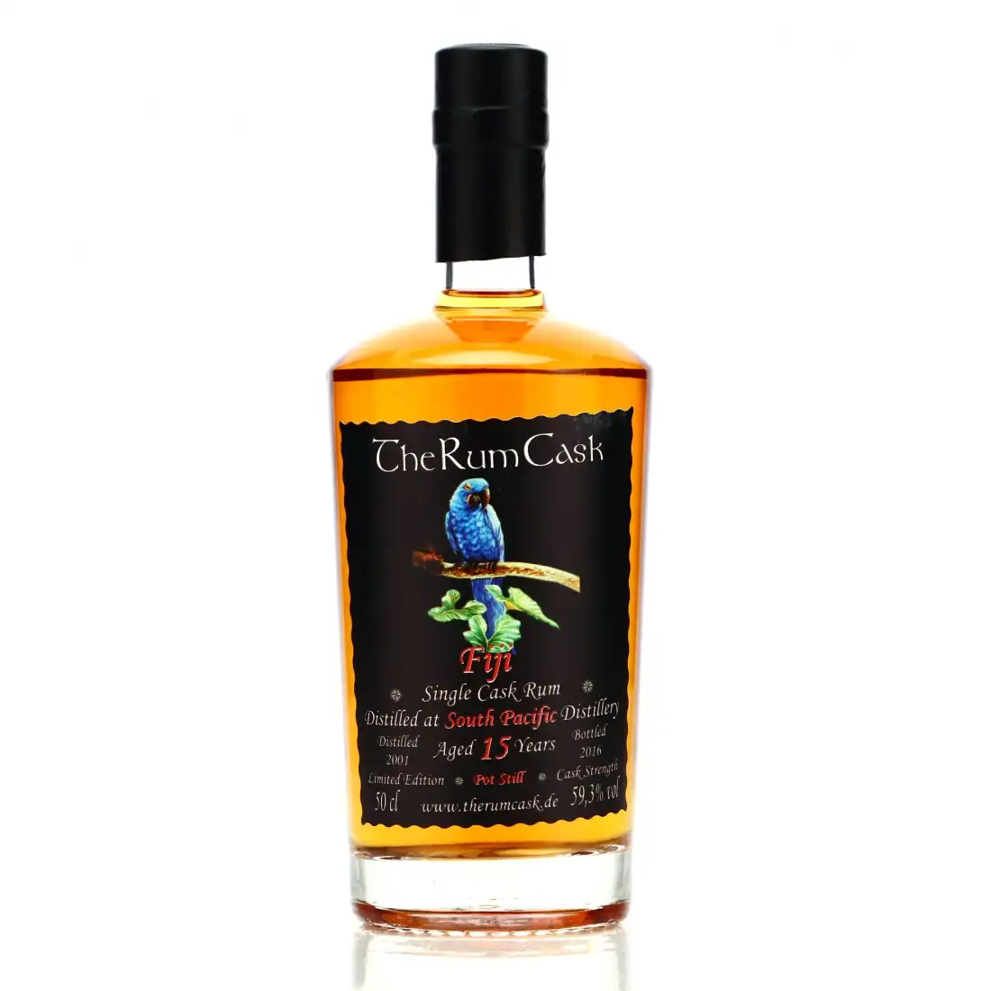 Image of the front of the bottle of the rum Fiji
