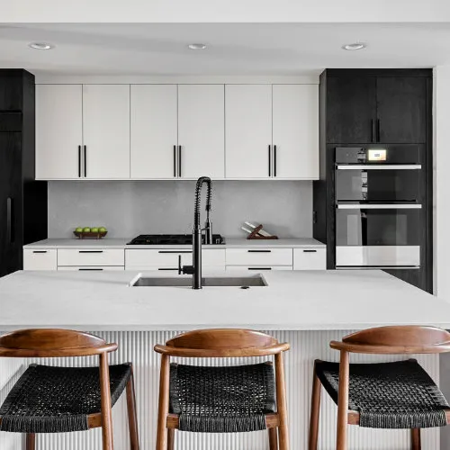 Minimalistic white kitchen remodel in Scottsdale, AZ