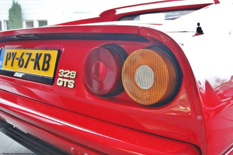 Ferrari 328 GTS Quattrovalvone 3.2 V8 270pk NL Auto afbeelding 22