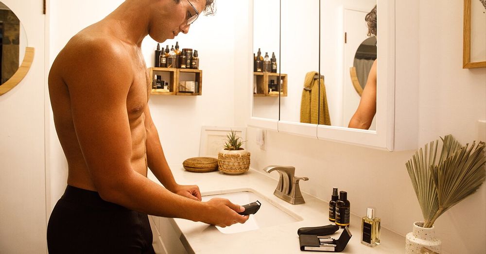Why Trimming VS Shaving VS Razors Which Is Right For You? MANSCAPED™ Blog